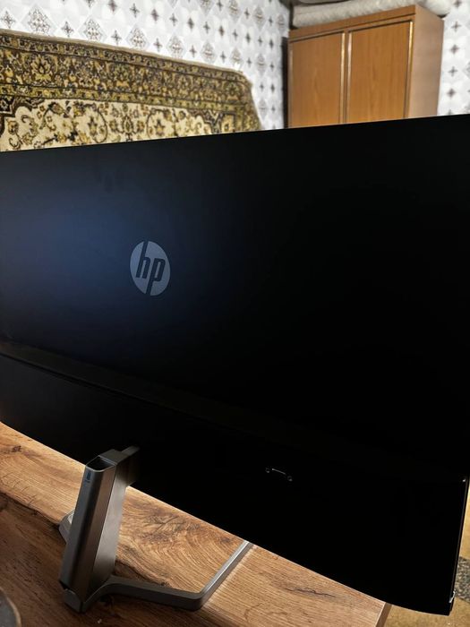Продам Монитор HP M32F