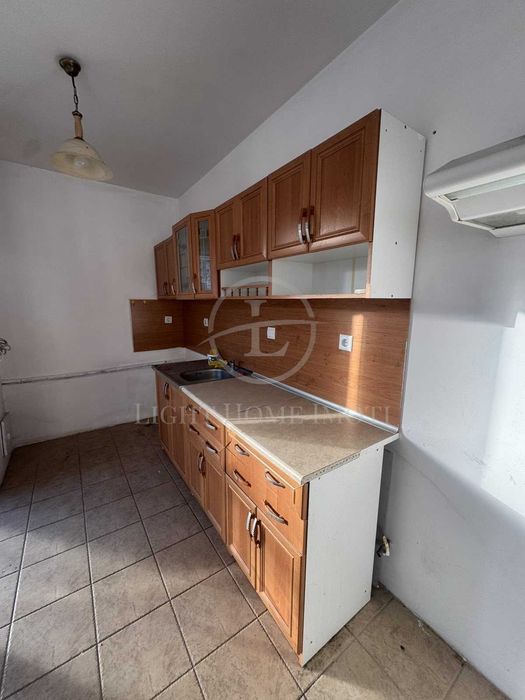 Продава се Тристаен апартамент в Пловдив, Център - 90 кв.м за 2100 €/кв.м - Снимка #2