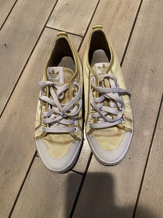 Adida, ixox, &other stories