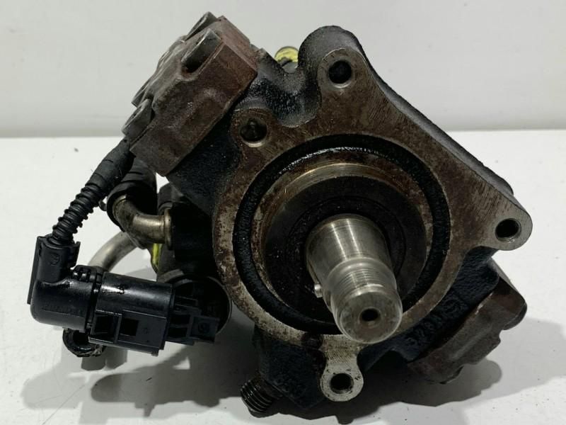 Pompa injectie Volkswagen Touran facelift (2006-2010) 1.6 tdi CAYC 03L130755AL