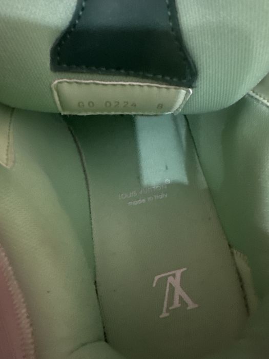 Vand adidasi louis vuitton