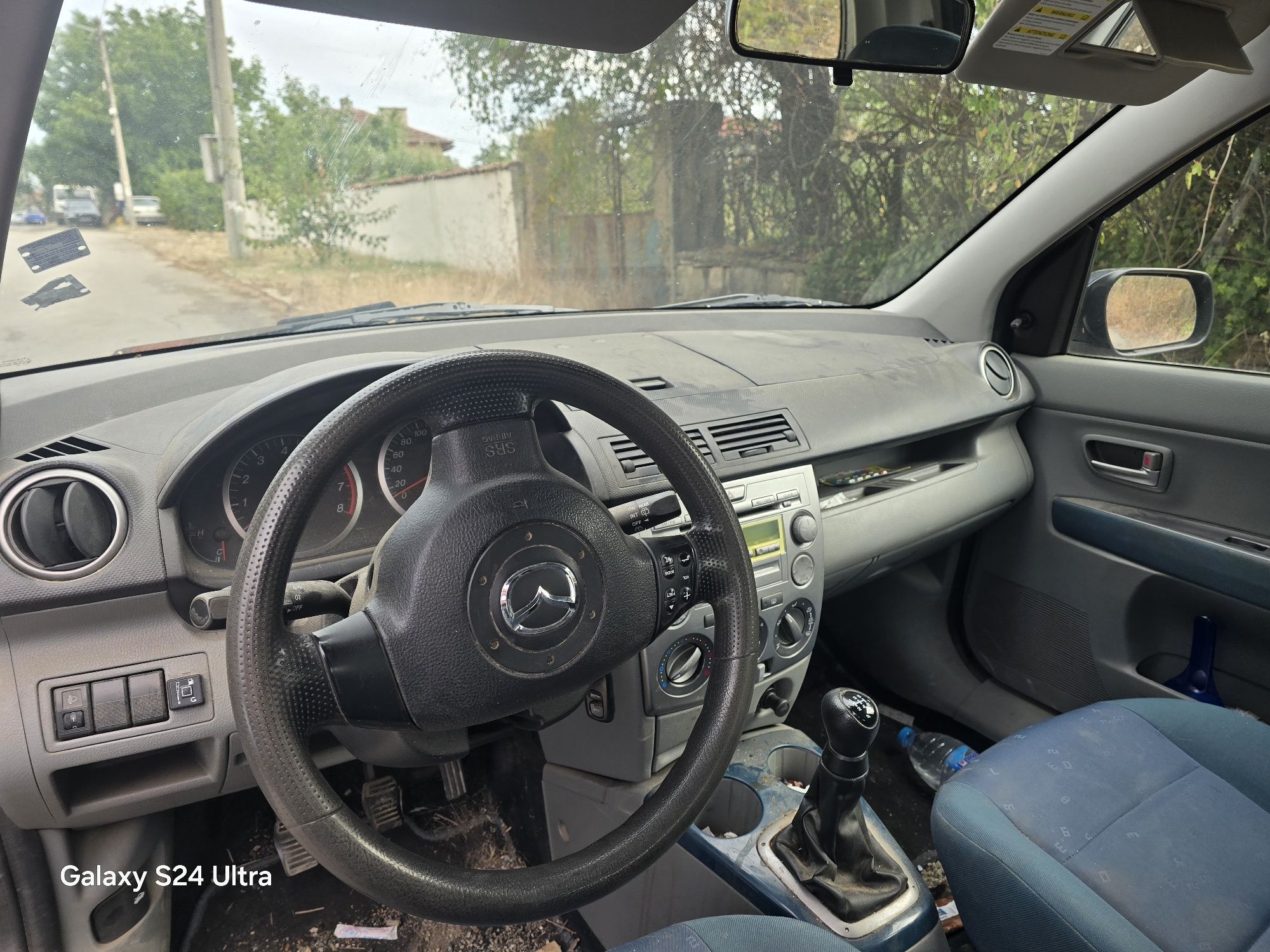 Mazda 2 на части