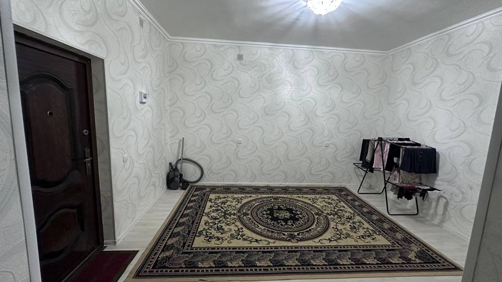 Jizzax shahar Olmazor city da 2 honali uy hama narsasi bilan sotiladi