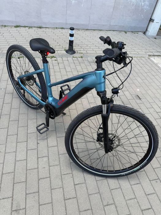 Bicicleta electrica CUBE, roti pe 29"