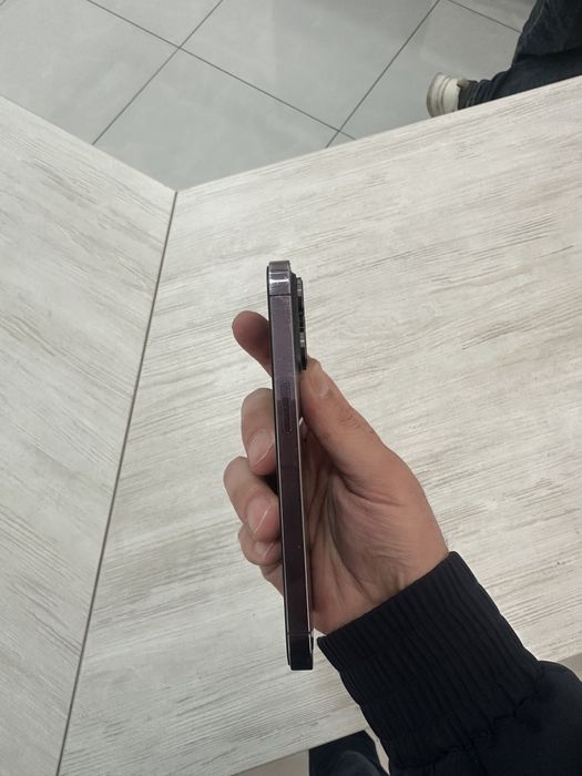 Iphone 14 pro Purple