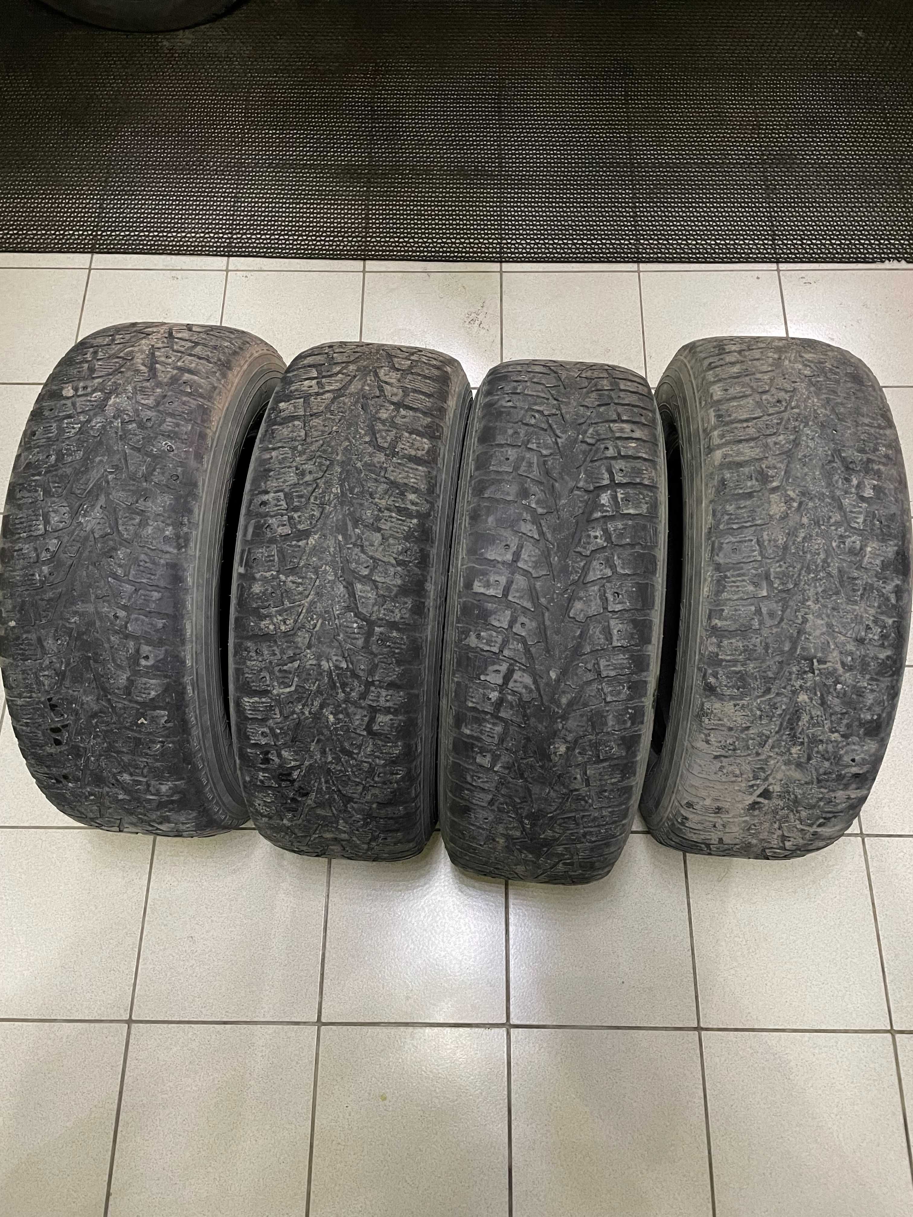 шины 245/65 R17 Б/у