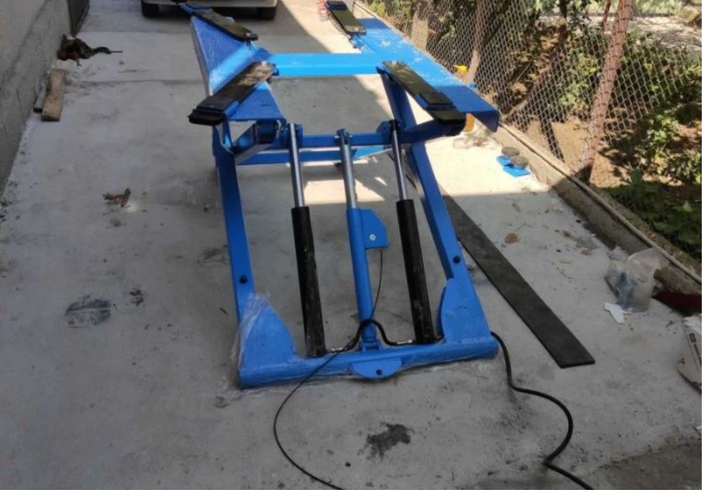 Подемник 3.0т ножичен, мобилен подемник