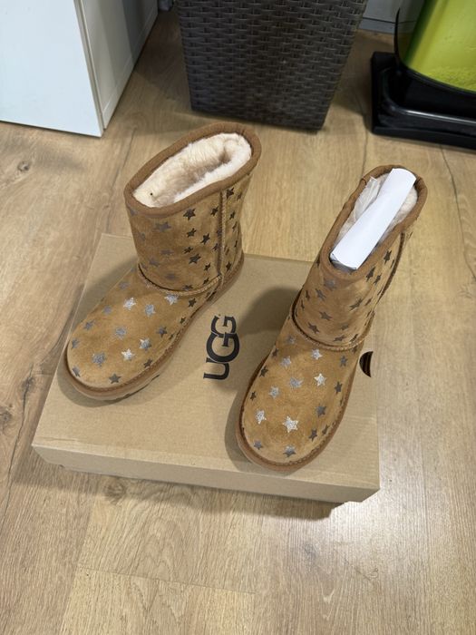 уникални ботуши UGG,номер 33,5,нови