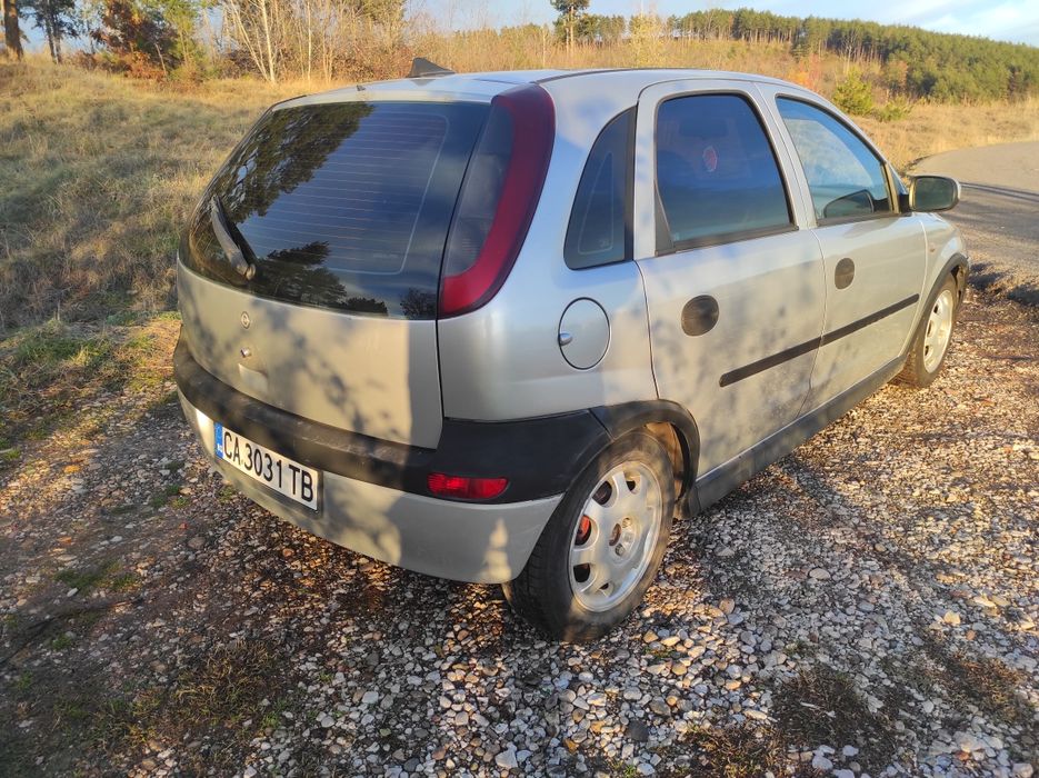 Opel Corsa C 1.7 DTI 75коня 2003г