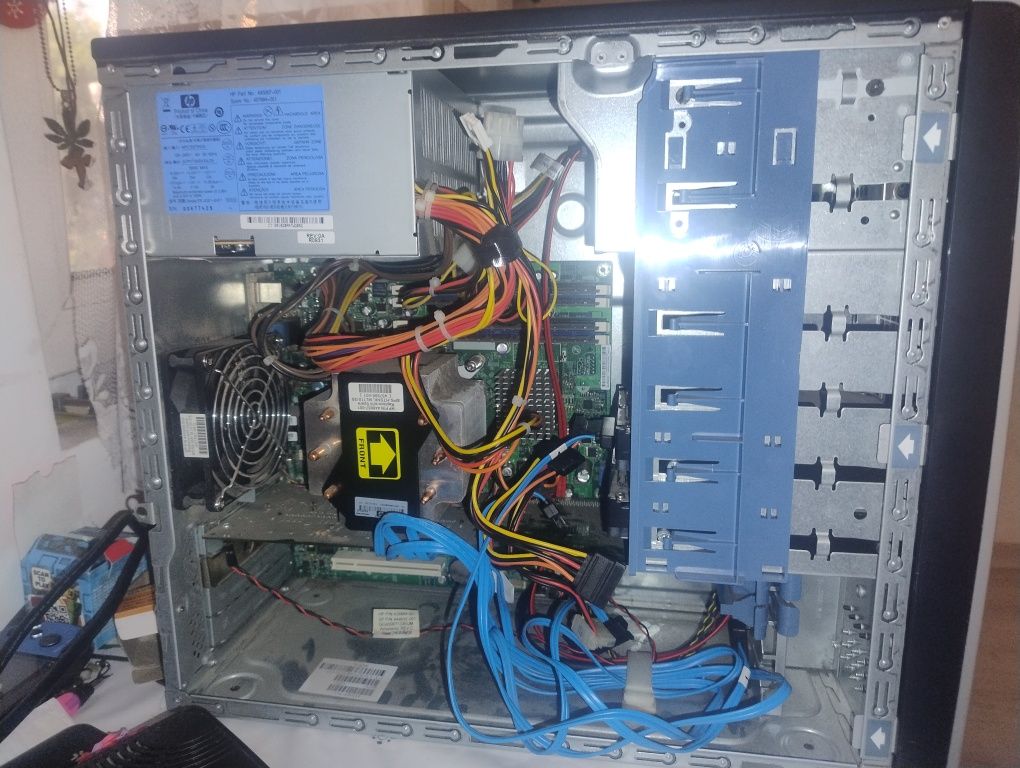 HP Prolinte - se aprinde, carcasă beton, ideal piese sau proiect.