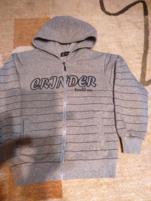 Спорни екипи,блузи,зимно яке,ватирани дънки,ватирано горнище