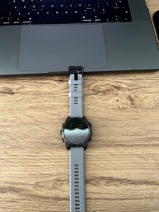 Смарт часовник Garmin - fenix 8 Solar Sapphire