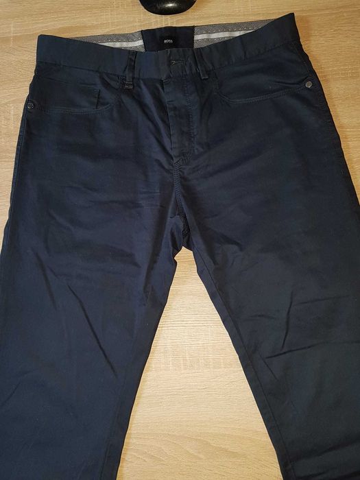 Pantaloni Hugo Boss