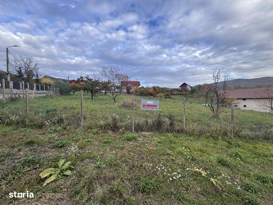 Teren intravilan Sarmas 15 ari cu toate utilitatile