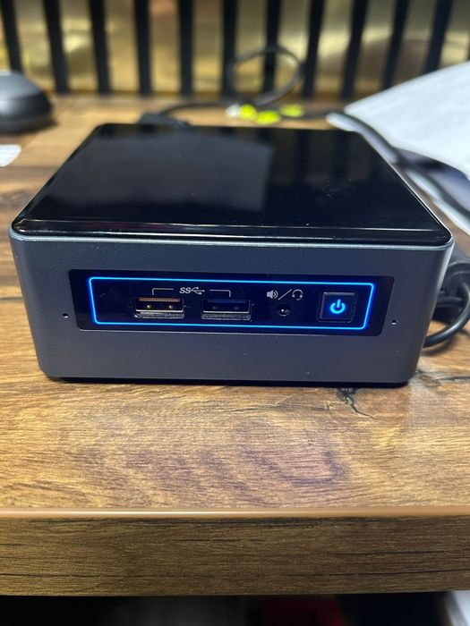 Mini PC portabil Intel NUC An 2018