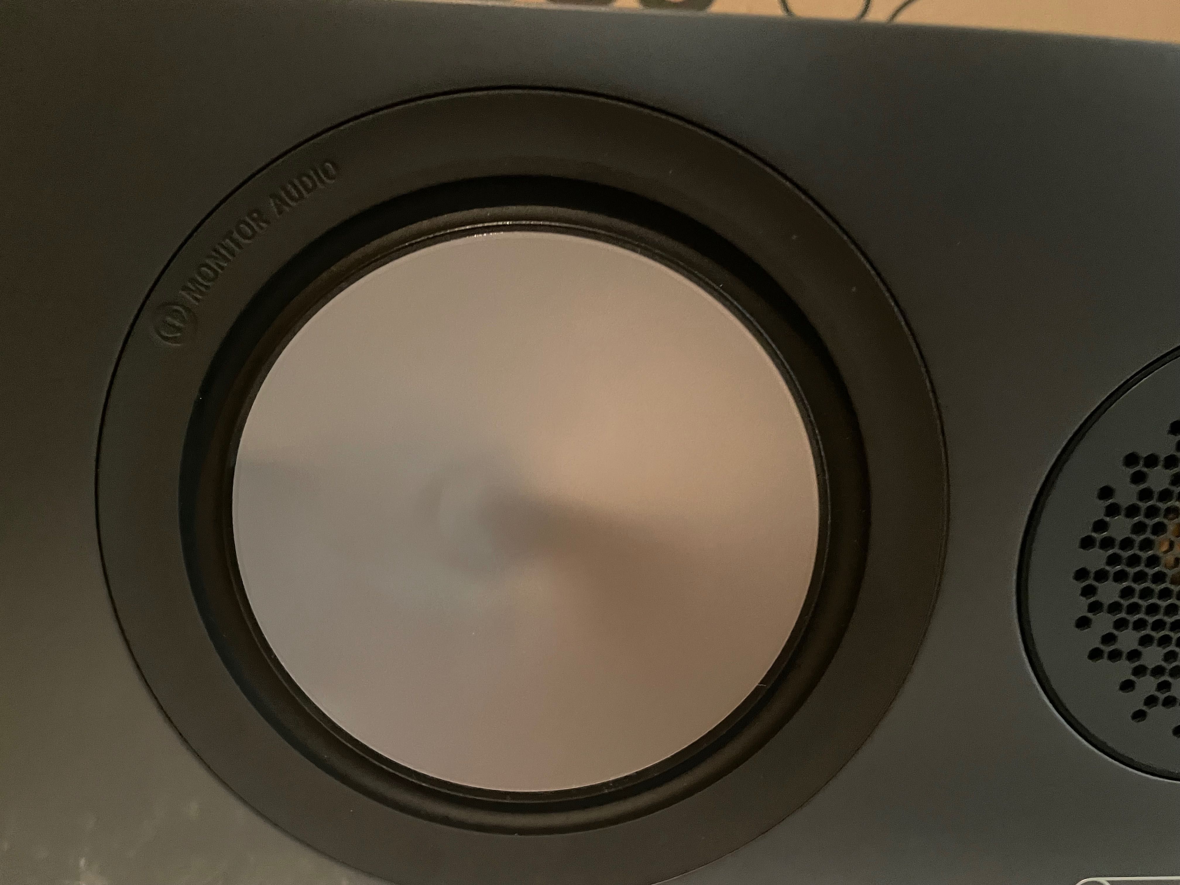 Централна тонколона Monitor Audio Bronze C150