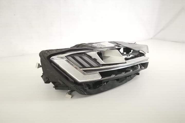 Far Dreapta Original Led matrix Avariat Audi  A8  D5 [2017 - 2020]