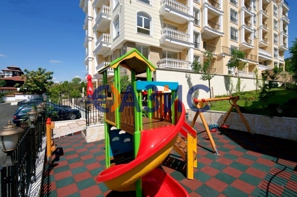 Продава се Двустаен апартамент в Свети Влас - 62 кв.м за 1709 €/кв.м - Снимка #8