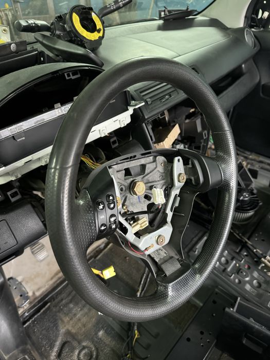 Volan Mazda 2 DY 2003-2007