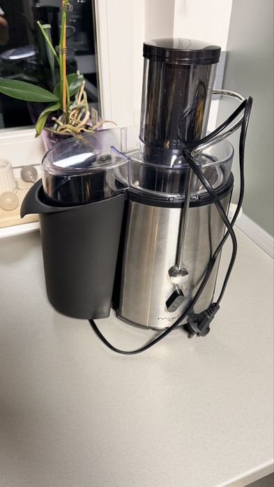 Vand storcator fructe