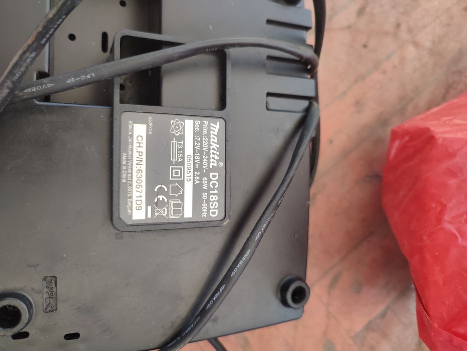 Statie incarcare makita si acumulator