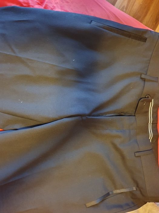 Costum barbatesc eveniment, cu accesorii incluse