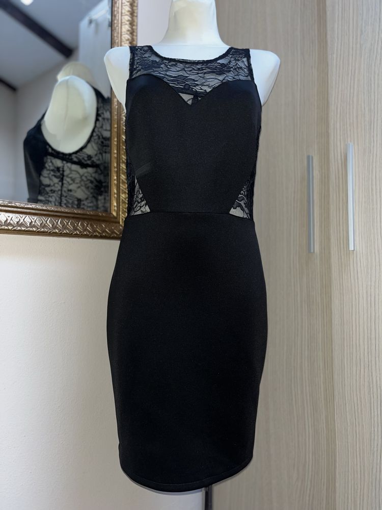 Rochie neagră, Guess LosAngeles