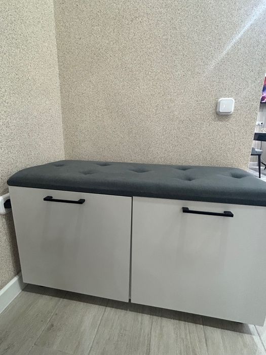 Продам тумбу в прихожую-обувница.