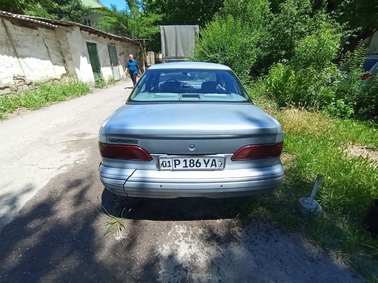 Продается форд таурус