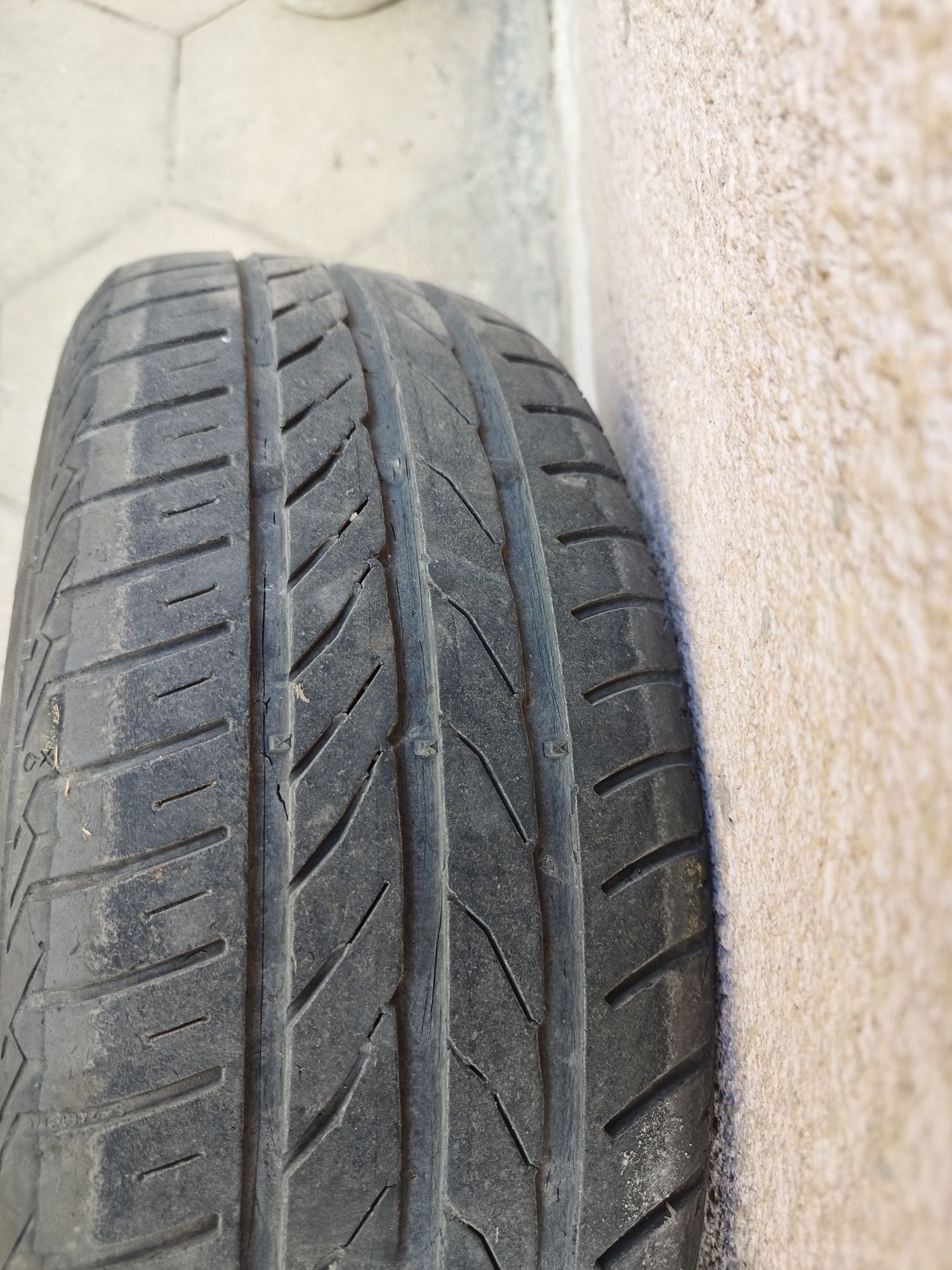 Летни гуми 14-ки 185/60 R14