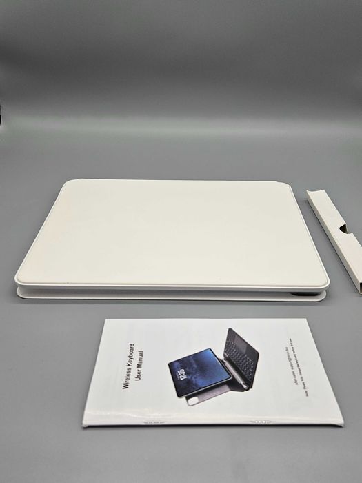Безжична клавиатура-калъф с пад за iPad Pro 13 (M4),iPad Air 13 (2024)