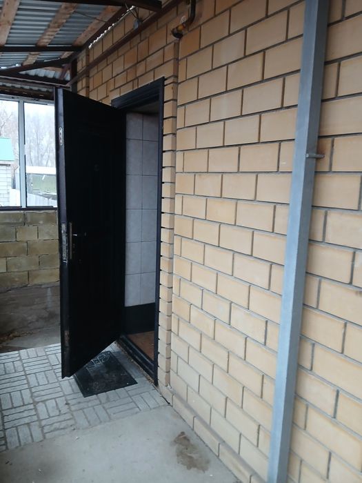 Сдам часть дома из 3-х комн.и кухни в п.Жибек Жол (Акмол.обл)