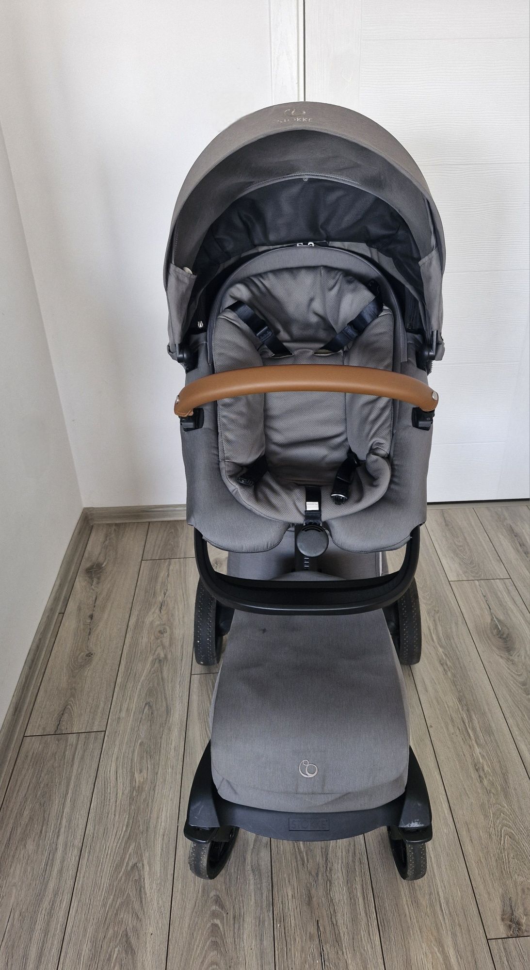 Бебешка количка "STOKKE XPLORY X" и всички допълнителни аксесоари!