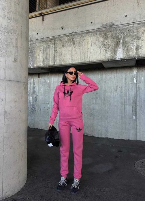 Дамски екипи различни размери