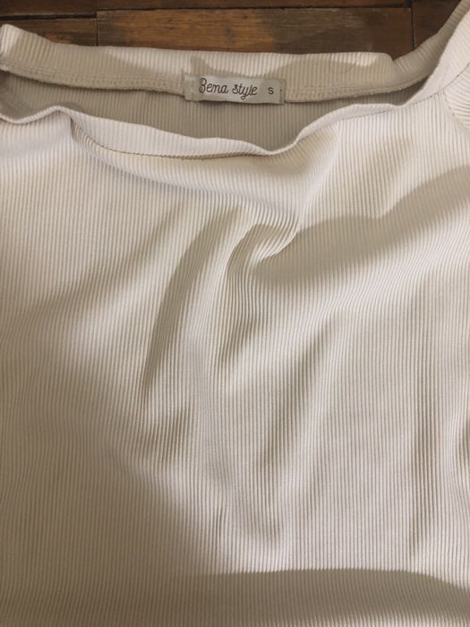 Женское платье..