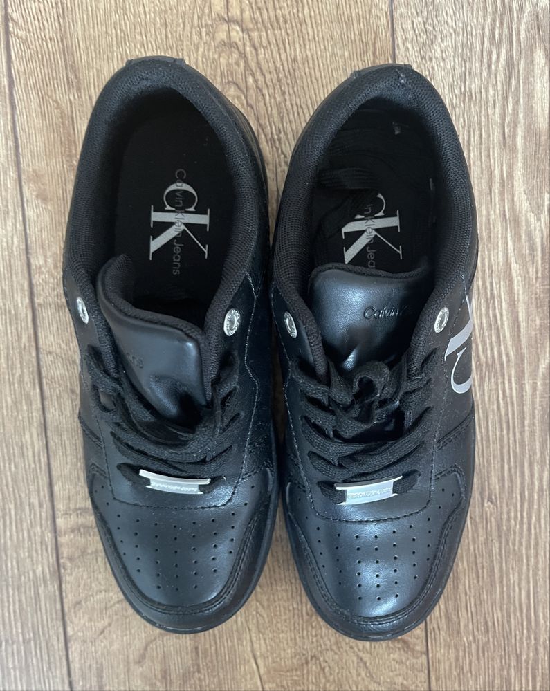 Adidasi Calvin Klein