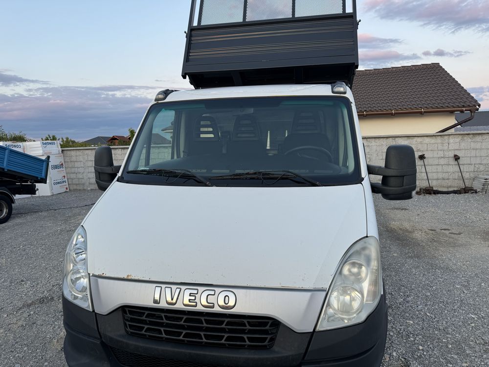 Iveco 35.15 basculabil pe 3 parti