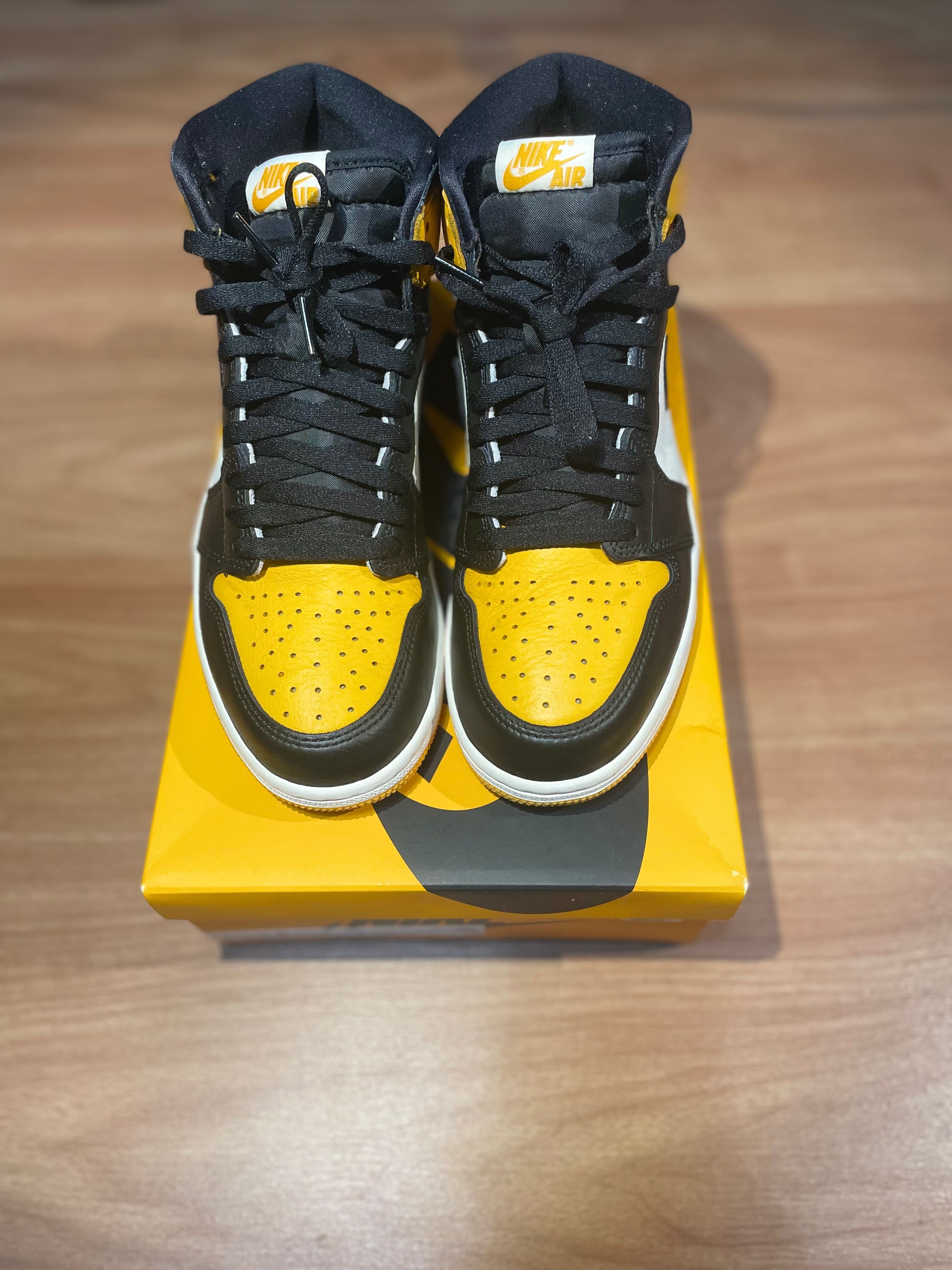 Size 42 EU - Jordan 1 Retro OG High Yellow Toe