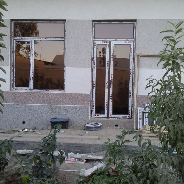 Akfa eshik romlar buyurtma asosida 3 kun ichida yasab o'rnatib beramiz