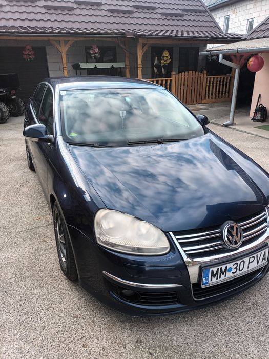 Vând Volkswagen Jetta 2.0 TDI