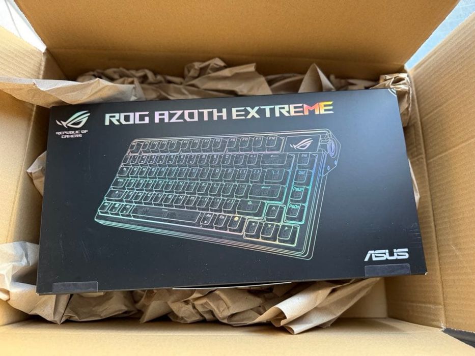 Tastatura Asus ROG Azoth Extreme