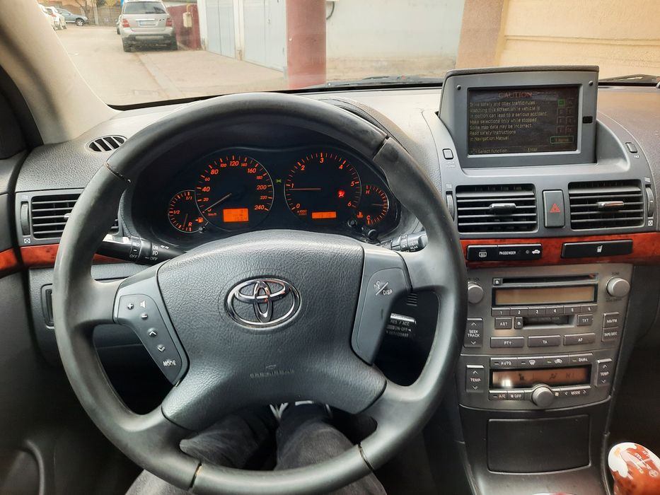Vand Toyota Avensis 2.0d, FULL OPTIONS,acte val, fiscal la SUPER PRET!