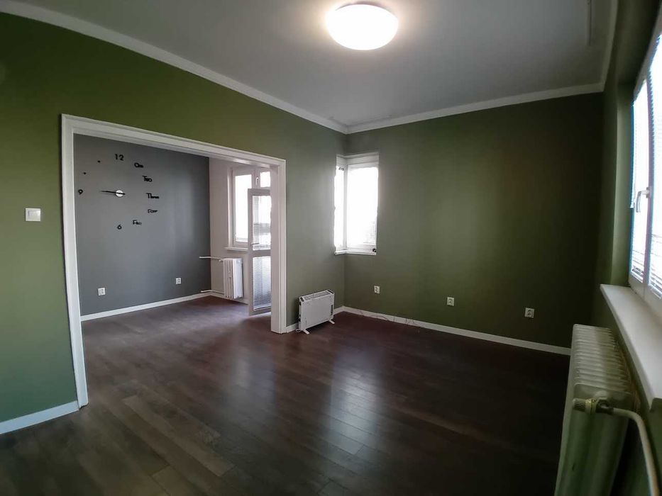 Давам под наем офис в идеален Център