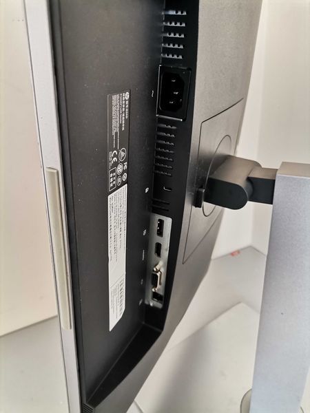Монитор - HP E243i
