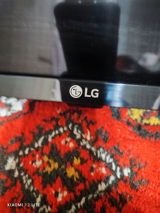 Телевизор LG 32"