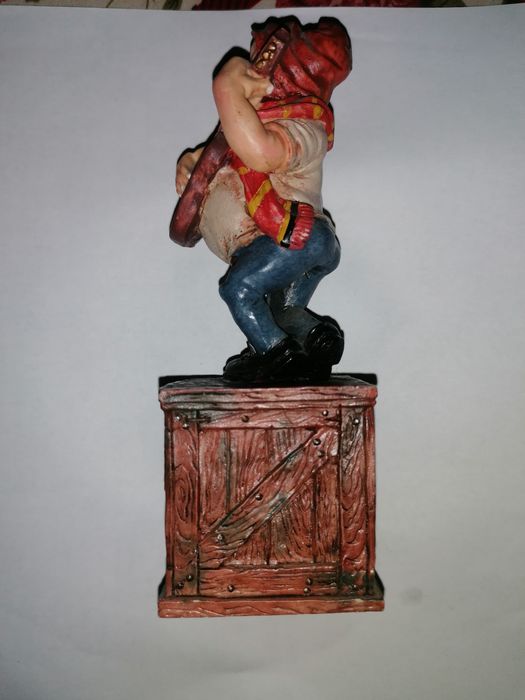 Statueta terra lavartica