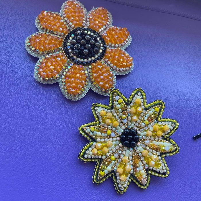 Broșe hand-made în diferite modele