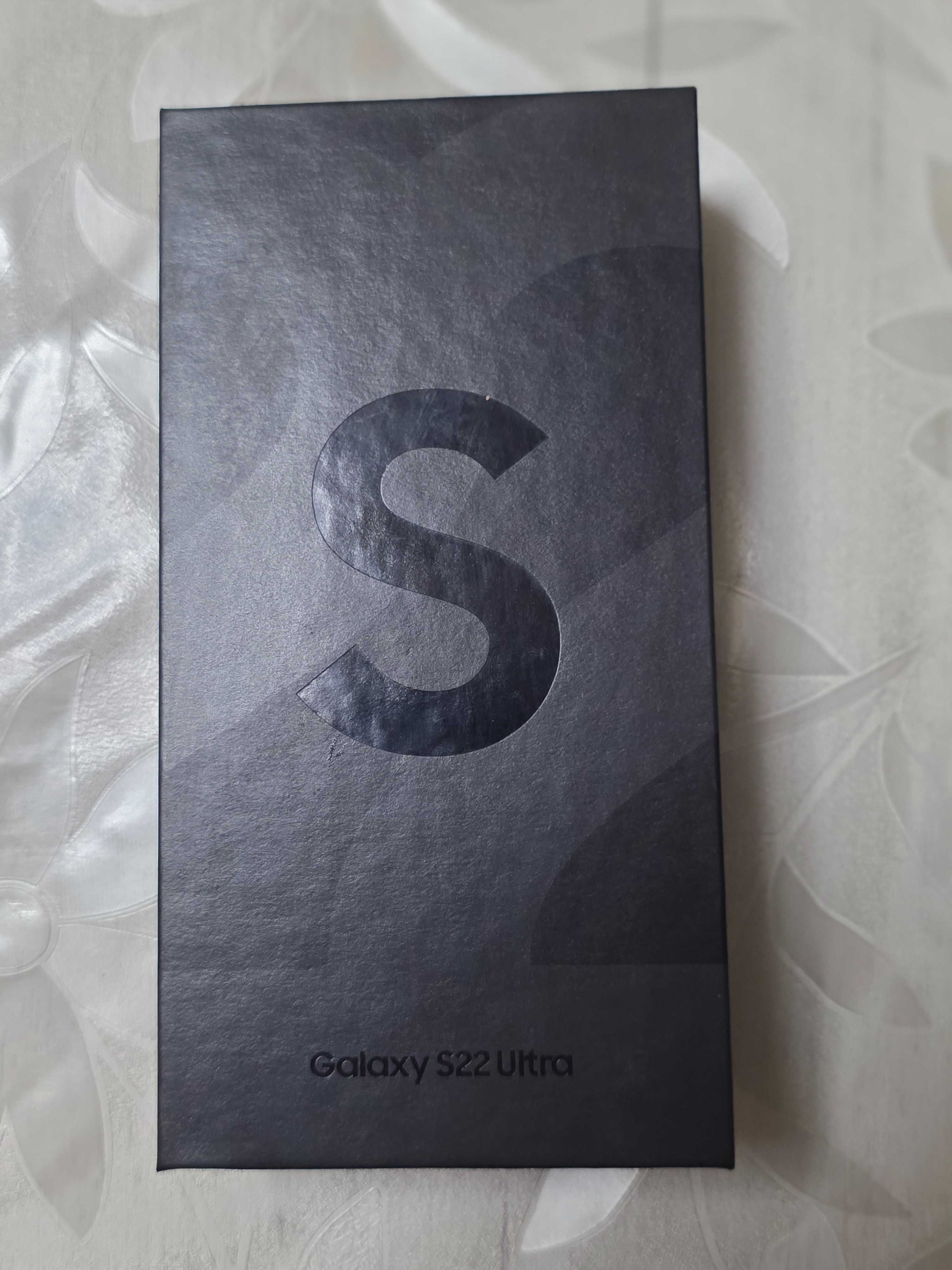 Продавам Samsung S22 Ultra 5G 128GB8