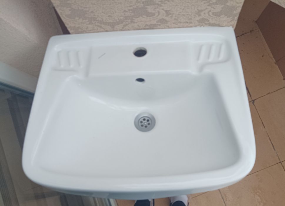 Умивалник за шкаф за баня