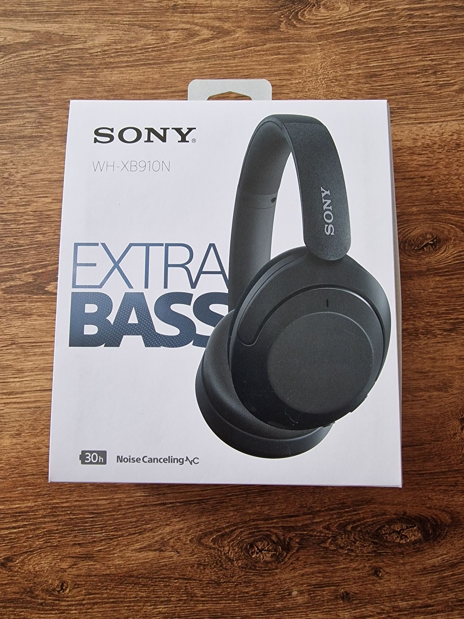 Sony WH-XB910N wireless Bluetooth Over Ear Noise Canceling